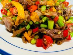 -昱龙大盆牛蛙馆(三兴街总店)