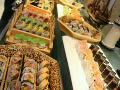 -多伦多海鲜自助餐厅(百盛购物中心三阳店)