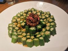 黑椒牛肉拼秋葵-将相和·海鲜蒸饺大连菜