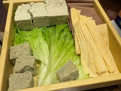 -东海怡品海鲜豆捞(舟宿夜江店)