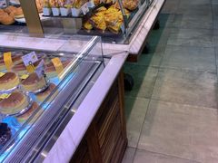 面包甜点陈列柜-巴黎贝甜(龙江店)