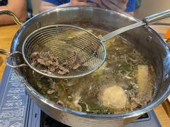 -牛满溢·自助潮汕鲜牛肉火锅(龙汇路店)