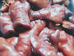 -老鼎万春卤菜(五代传承创始老店)