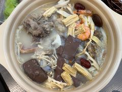 -三人行骨头王火锅(长寿店)