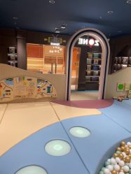 -奈尔宝家庭中心·亲子餐厅(北京东坝万达店)