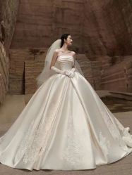 -纯色时光婚纱艺术馆WHITE