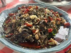 -绿草墩