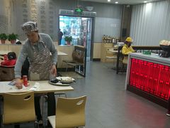 大堂-大娘水饺(红兰路大润发店)