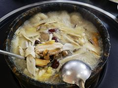 -南渝食府.墨脱石锅松茸鸡