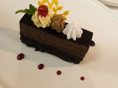 -塞纳河法国餐厅(意式风情街店)