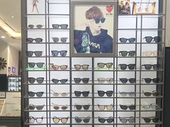 -回瑞眼镜·蔡司·依视路官方授权店(广益路万达店)