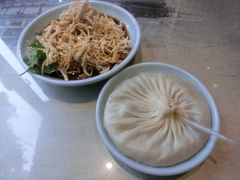 蟹黄汤包-怡园饭店-餐厅(四望亭店)