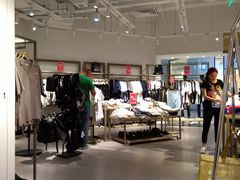 -URBAN REVIVO(北京斯普瑞斯奥特莱斯店)