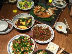 -云海肴·汽锅鸡·云南菜(天山百盛优客店)