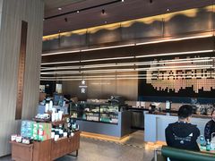 -星巴克臻选(上海虹桥新天地三店)