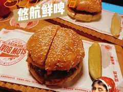 薯条汉堡-悠航SLOWBOAT(三里屯店)