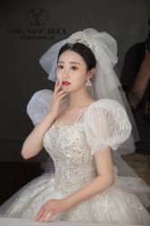 -洋洋婚纱品牌集合店