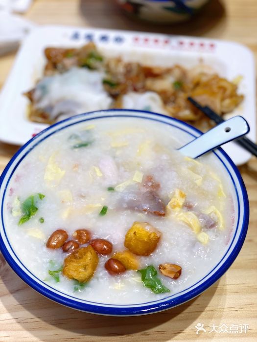 荔银肠粉(华山医院店)荔湾艇仔粥图片