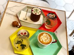 手工奶盖茶-茶是一枝花泡茶店
