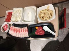-海底捞火锅(珠影星光城夜宵主题店)