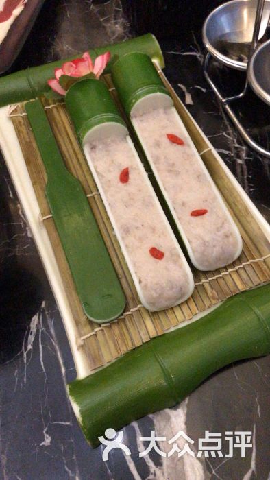 重庆牧羊传奇火锅(杨浦新江湾城店)手工鲜虾滑图片 - 第1张