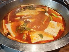 -老凯俚酸汤鱼(鸿通城店)
