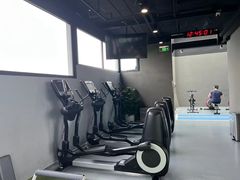-OXYGYM 奥美氧舱运动中心(领展购物广场·中关村店)