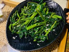 蒜蓉空心菜-潮十三潮汕砂锅粥(高新四路大都荟店)