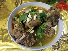 -穆豪麦蒸碗羊羔肉