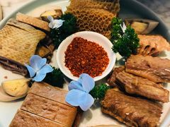 -雀蓝川菜(奥体广场店)