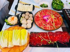 -鲜入围煮花胶鸡海鲜火锅