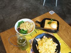 -来龙里 精致 东南亚餐室(万象城店)