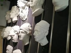 -上海新穴画室美术培训