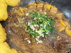 -70後铁锅炖(坡博总店)