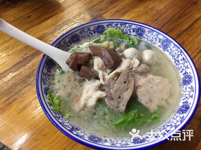 揭阳鸭肉粿条汤猪杂汤河粉图片 - 第1张