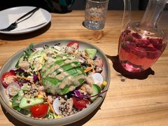牛油果沙拉-本处·素食·融合料理(南油店)