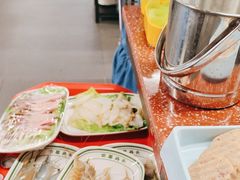 -四囍码头海鲜烧烤自助火锅(外滩南京东路悦荟广场店)