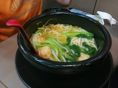 -灵芝妹子海鲜米线(香炉礁山姆店)