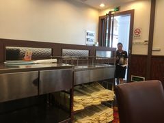 -雍景湾大酒楼(怡翠花园店)