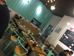 等位区-唔止卤嘢·潮州府城菜(鹭江店)