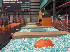 -极限PLAY运动娱乐新世界·团建派对潮玩休闲馆·室内蹦极高空游乐园