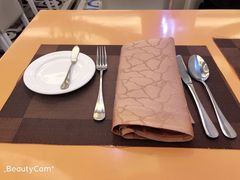 -红房子西菜馆(淮海中路店)