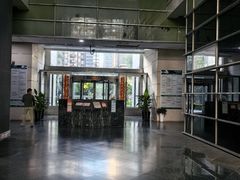 -上海现代交通商务大厦