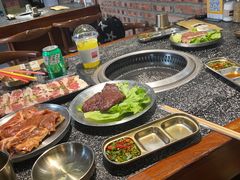 -红泥小火炉·东北泥炉烤肉(天一旗舰店)