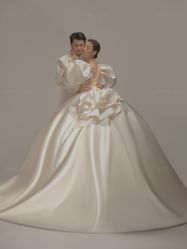 -至臻微拉婚纱摄影