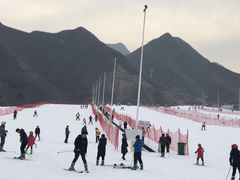 -荣盛康旅野三坡滑雪场