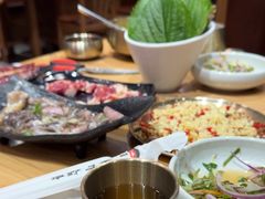 -青瓦餐厅·生鱼片·韩园烤肉(西塔店)