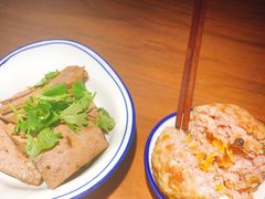 咸蛋黄狮子头-十面春风·江南面馆(崇宁路店)