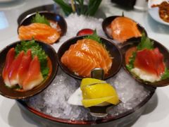 -万龙洲海鲜(大兴绿地缤纷城店)