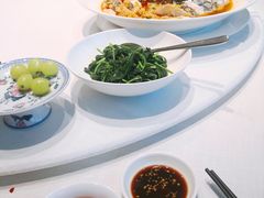 双色蒸水库大鱼头-君庭中餐馆(华强路店)